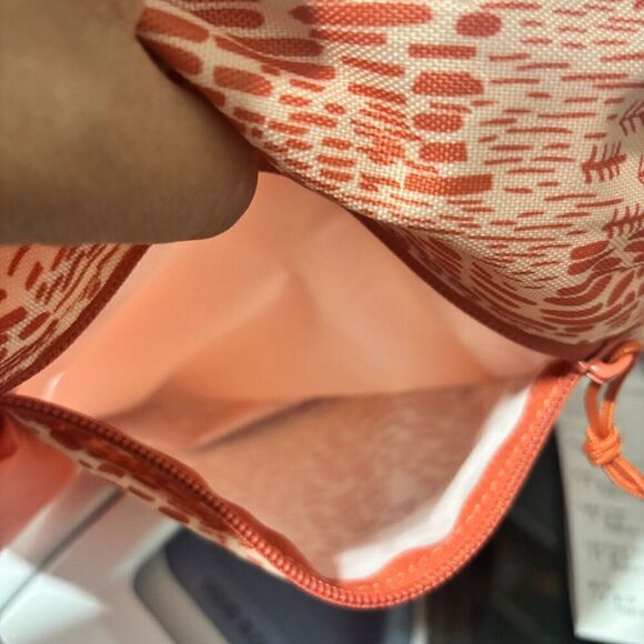 Decathlon Quechua Kids Coral Whit & Orange Printed Outdoor Hiking Backpack Small - Picture 8 of 8